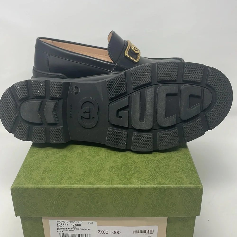 Gucci Sherlin Moccasin Millennial Ribot Black Gold Logo Leather Loafers Size 40
